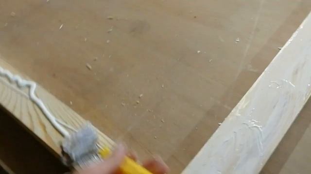 Сделал дверь... Одной рукой. смотреть онлайн