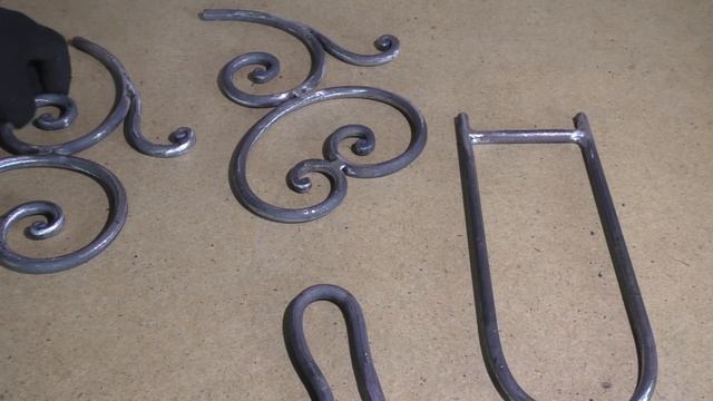 Бутылочница из металла смотреть онлайн