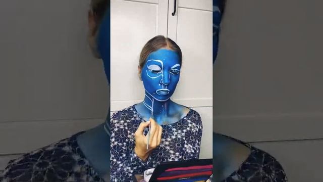 ЛЕГКИЙ ГРИМ НА ХЕЛЛОУИН Instagram @darya_fursenko смотреть онлайн