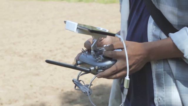 Introduce SWIFT : Liquid Pressure Spraying Drone смотреть онлайн
