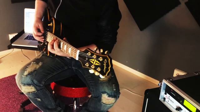 Crawling in the dark (hoobastank) - Senti Come Suona #10 (Epiphone Les Paul, Marshall JCM 800) смотреть онлайн