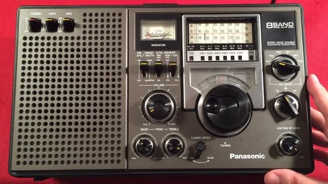Classic Panasonic RF-2200 AM FM Shortwave Portable Radio Review смотреть онлайн