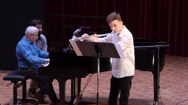 "Jade" de Ferroud + 1er mvt concerto pour flûte en Sim de Romberg (Benoît Brisson) смотреть онлайн