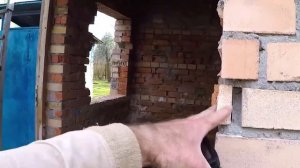 Реконструкция бани. Расширение оконных проёмов своими силами при помощи кувалды и перфоратора.