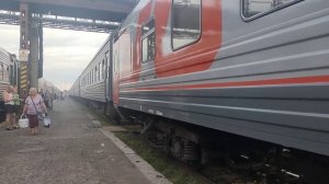 Прибытие пассажирского поезда 375Я Воркута - Москва на ст. Котлас Южный