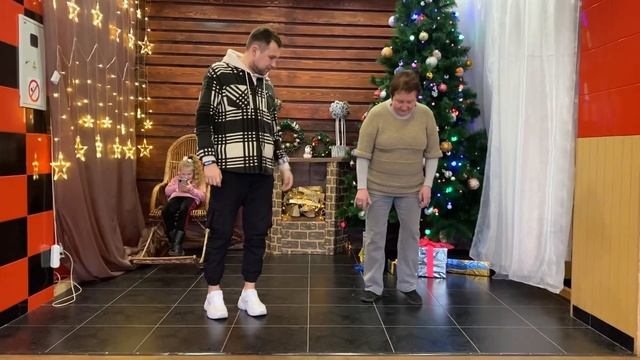 Танцы в 60??Давай с нами? смотреть онлайн