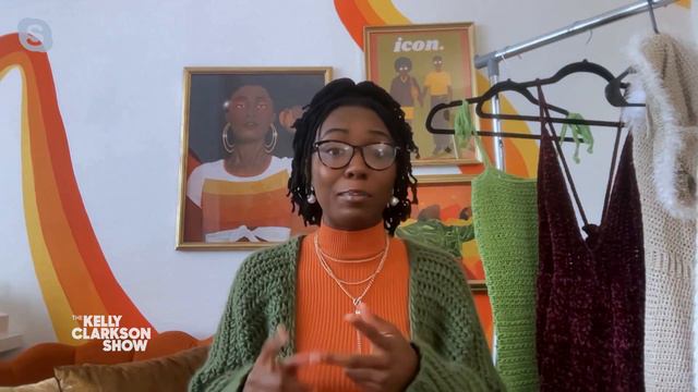 Chicago Designer Crochets Handmade Fashions To Uplift & Empower Black Communities смотреть онлайн