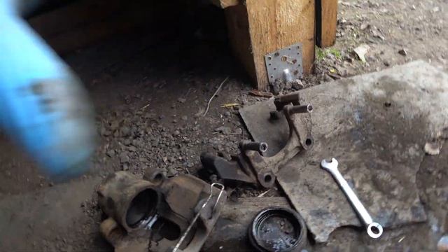 Ремонт суппортов с заменой поршня VW Passat b5, AUDI, SKODA своими руками Два дня в одном смотреть онлайн