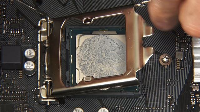 CPU Upgrade: How to Change a Desktop PC Processor смотреть онлайн