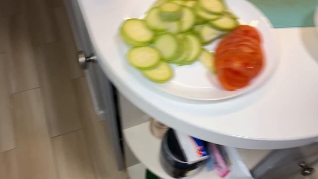 БОЛТАЕМ И ГОТОВИМ ПИЦЦУ-ГАЛЕТУ смотреть онлайн