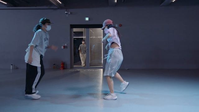 Chris Brown - Lurkin' Ft. Tory Lanez / Crow Choreography