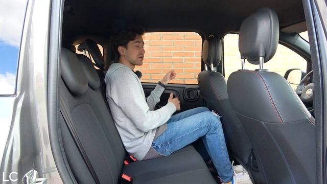 SUZUKI IGNIS vs FIAT PANDA / Comparativa en español / #LoadingCars смотреть онлайн
