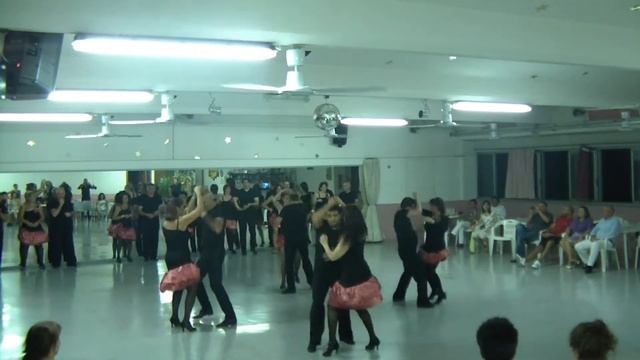 Esibizione Bachata Rueda Los Salseros De Juanito 2012 (LunaNuevaArci) смотреть онлайн