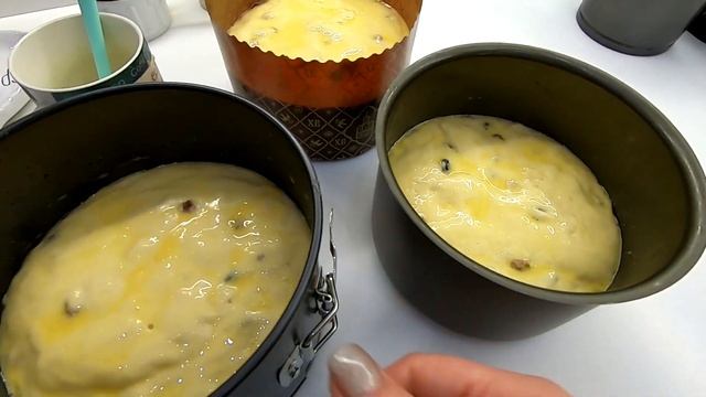 ПЕЧЁМ КУЛИЧИ/Красим яйца смотреть онлайн