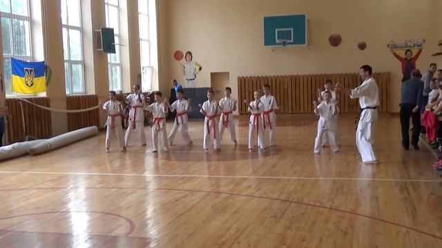 ТЕННИСНАЯ АКАДЕМИЯ ГОРОДИНСКИХ // Школа 30 Херсон смотреть онлайн