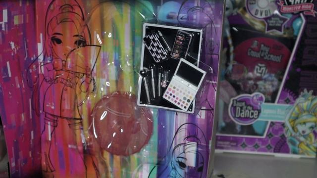 SHADOW HIGH SERIES 2 KARLA CHOUPETTE UNBOXING! смотреть онлайн