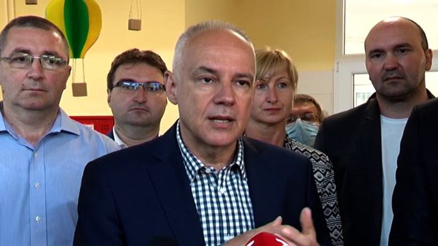 Gradonačelnik Radojičić obišao rekonstruisani vrtić „Zeka” u Velikom Mokrom Lugu смотреть онлайн