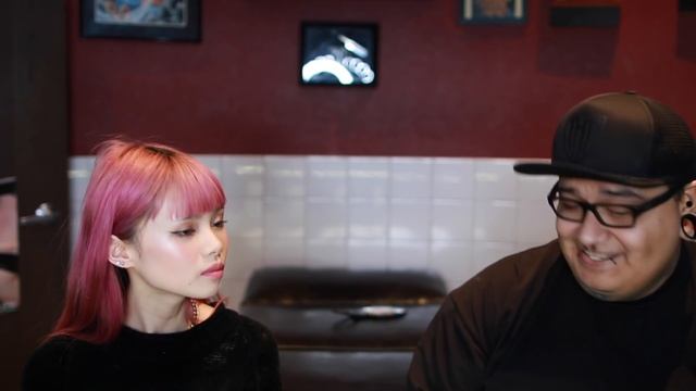 Getting My Vertical Labret Piercing + Questions Answered By My Piercer! смотреть онлайн