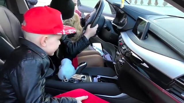 BMW X6 Фотосессия Love story на ДЕНЬ СВЯТОГО ВАЛЕНТИНА / НЕОБЫЧНАЯ ДЕТСКАЯ ФОТОСЕССИЯ смотреть онлайн