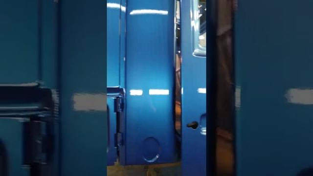 Покрасили кабину КамАЗ в металлик,цвет слива. смотреть онлайн