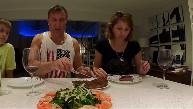 Приехала в США с просроченной гринкартой. Какие сложности были на границе. смотреть онлайн