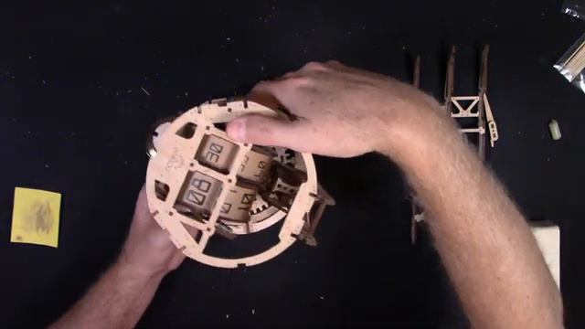 UGEARS Model Sky Watcher Tourbillon Table Clock смотреть онлайн