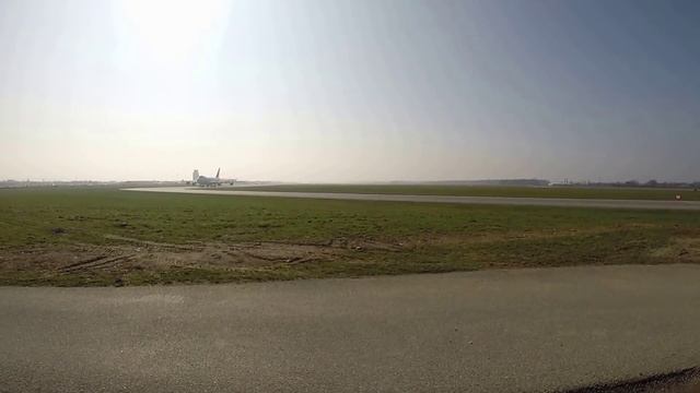 GOPR0187 Planespotting at Graz Airport смотреть онлайн