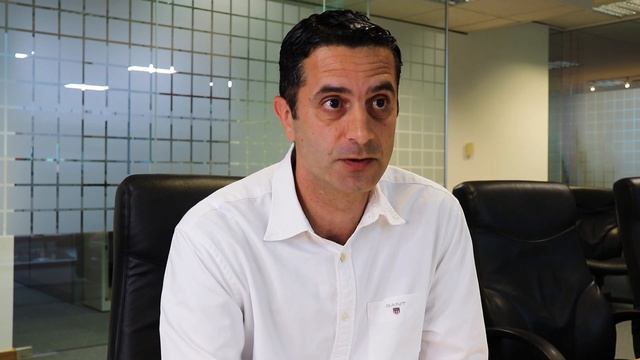 What are the Benefits of Using SQL? | with Head of SQL Data Services, Constantinos Florides смотреть онлайн