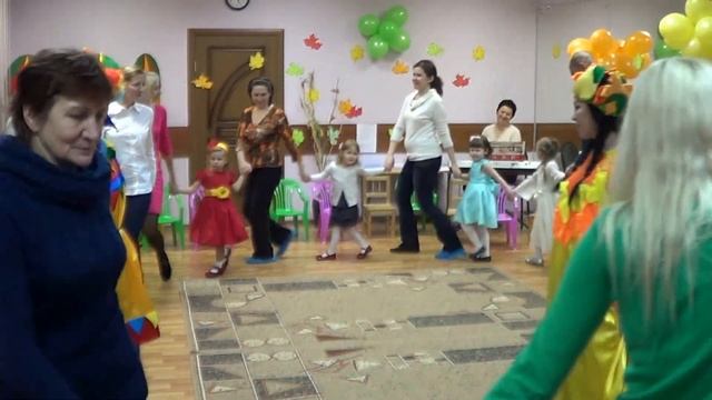 Хоровод с родителями 4года {www.kapetoshka.ru} HD1080p. смотреть онлайн
