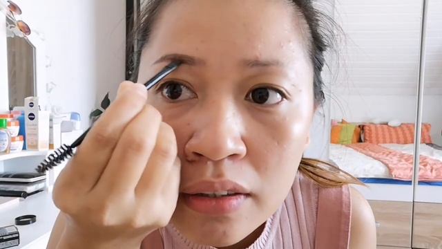 Maybelline tattoo brow pomade review / Maganda Ba? Maybelline product / Team Glade's Journey смотреть онлайн