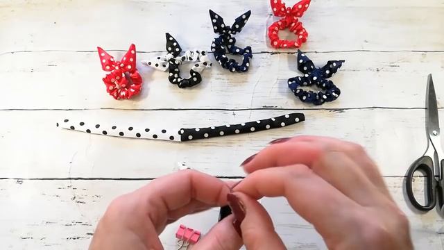 Резиночки для волос - солохи (с ушками) /DIY ribbon bows. смотреть онлайн