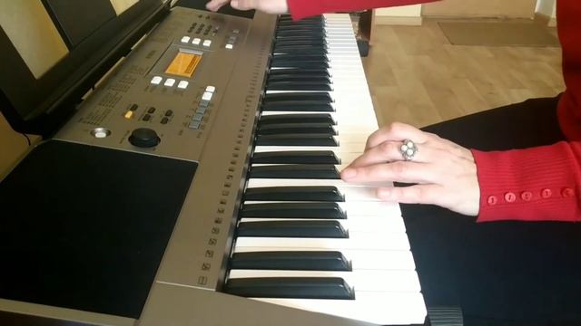 Ukrainian Song! Piano/Yamaha PSR E 353! смотреть онлайн