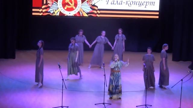 Караванова Анна. "Переведи меня через Майдан". Концерт в ОДОН им. Дзержинского, 2015 г. смотреть онлайн