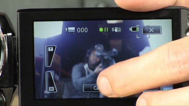 Canon VIXIA HFS20 HD Camcorder смотреть онлайн