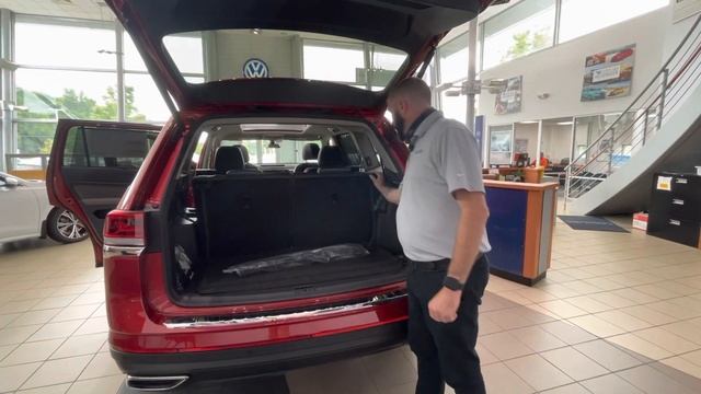 2021 Volkswagen Atlas SE w/ Tech walk around video смотреть онлайн
