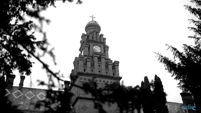 Чернови́цкий национа́льный университе́т смотреть онлайн