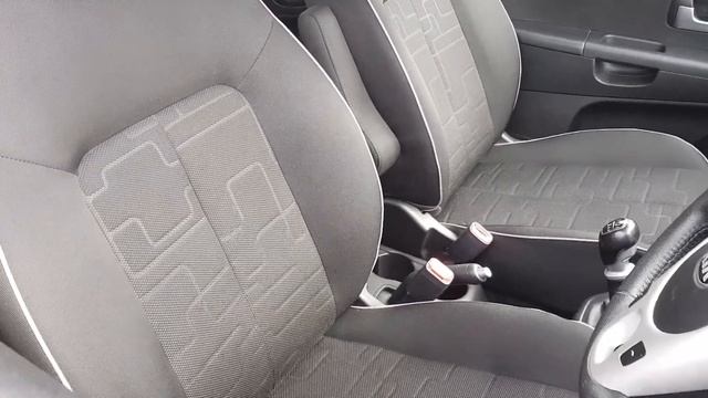 Used Kia Venga 1.4 CRDi 2 5dr Hatchback смотреть онлайн