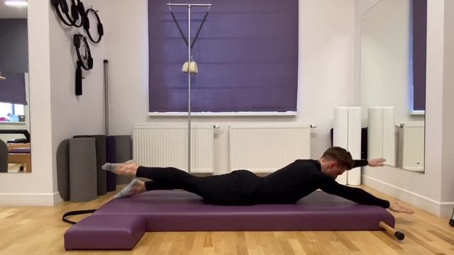 Pilates mat. Упражнение SWIMMING. смотреть онлайн