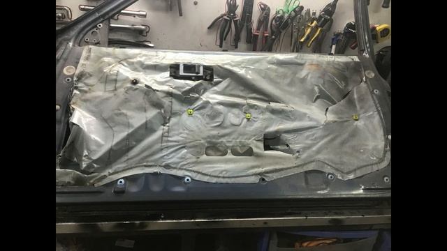?? Toyota AE86 TRUENO Pintando el 31 de DICIEMBRE y FRENOS Delanteros Parte 9 ?? смотреть онлайн