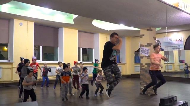 Dance Centre ONLINE / Break Kids 1 (Andrey Group) смотреть онлайн