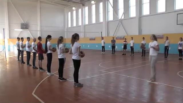 Урок физкультуры в 9 классе смотреть онлайн