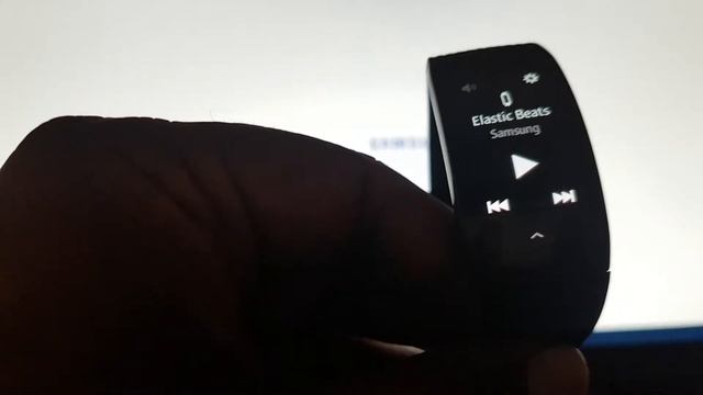 Something Amazing Tech Review and Unboxing: Samsung Gear Fit 2 Pro смотреть онлайн