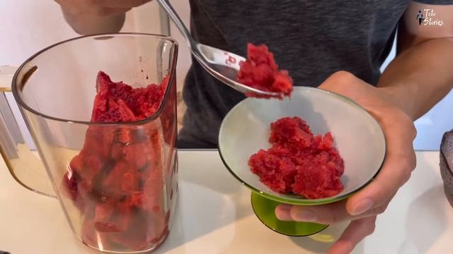 ทำไอศครีม ด้วยเครื่องคั้นน้ำผลไม้สกัดเย็น Hurom H-AA | @TotoStoriesTH смотреть онлайн