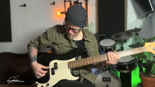 Lee Ritenour "Etude" Cover Fender Acoustasonic Strat смотреть онлайн