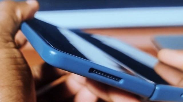 Galaxy Z FOld 4 Could Not Fully Open 180°