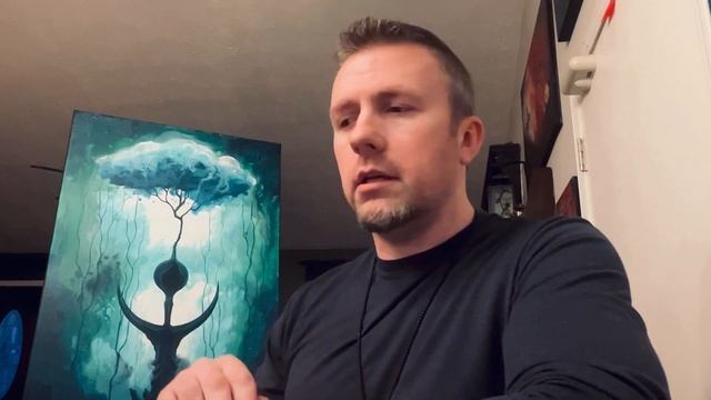 Spirits & Shadows Oracle Deck смотреть онлайн