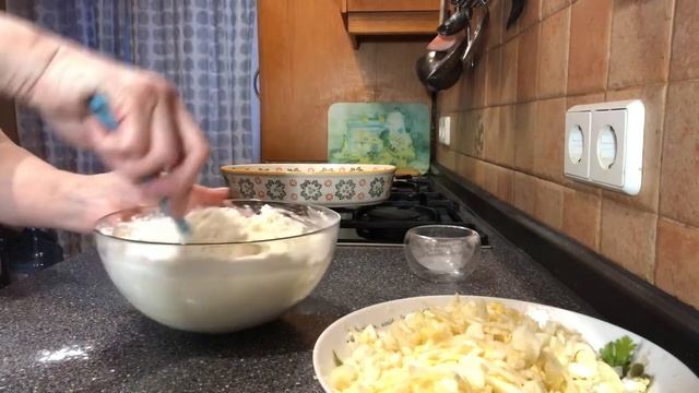 Пирог с капустой , тесто кефирное, воздушное, без дрожжей. смотреть онлайн