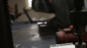 МОЩНЕЙШИЙ АППАРАТ! САМОДЕЛЬНЫЙ шнековый измельчитель с редуктором!