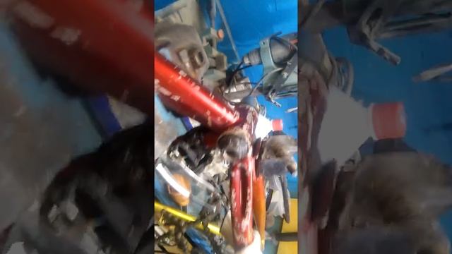 Восстановление резьбы каретки велосипеда смотреть онлайн