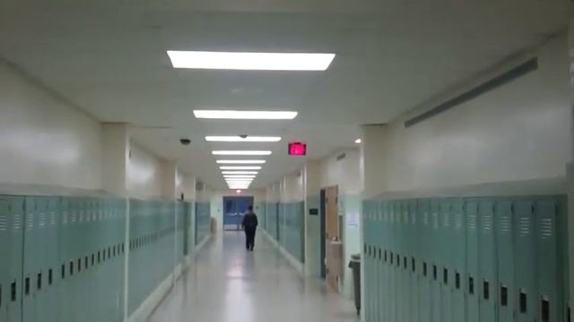 Tour of KHS смотреть онлайн